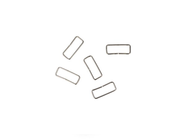 Průvlek 12x31mm nikl