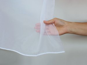 Záclona / voál hladký s olůvkem šíře 276 cm