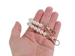 Perlový řetízek / ucho na kabelky a telefony délka 60 cm