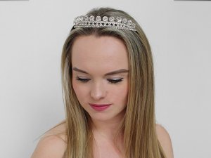 Štrasová čelenka / korunka do vlasů s očky