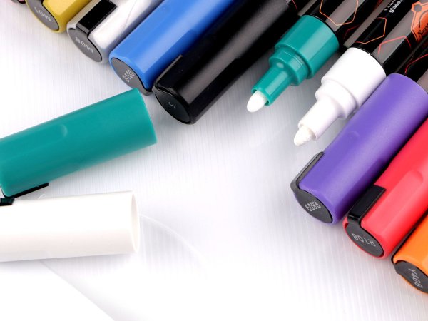 Kreativní akrylový fix / popisovač sada 12 ks, 4 mm