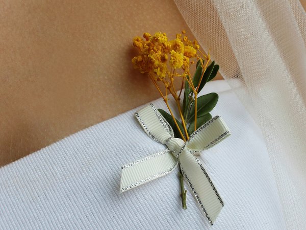 Svatební / dekorační rypsová mašlička s lurexovým okrajem