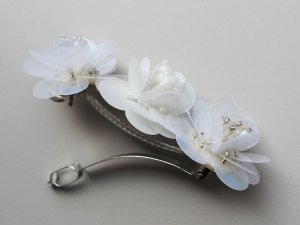 Flitrový květ s korálky Ø3,8 cm