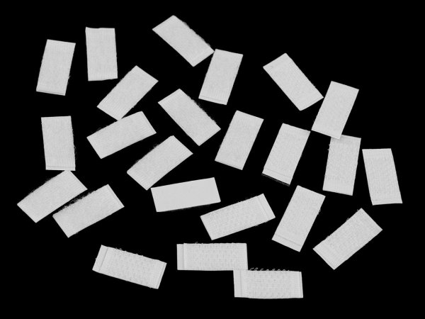 Suchý zip samolepicí obdélníčky sypané 10x20 mm