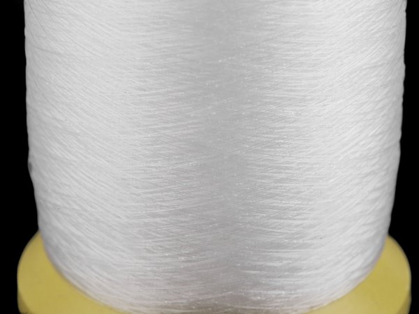 Nitě transparentní pro strojní i ruční šití návin 2000 yards PAD