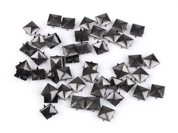 Cvočky na oblečení z nerezové oceli 12x12 mm pyramida