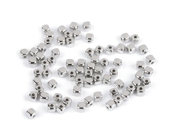 Plastové korálky mini hvězdičky, srdíčka, kostky metalické