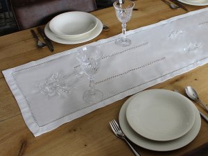 Běhoun / ubrus textilní vyšívaný 40x160 cm