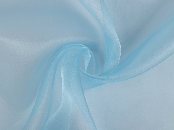 Organza s leskem
