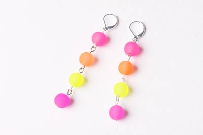 Ketlované neonové náušnice a náhrdelník - 3